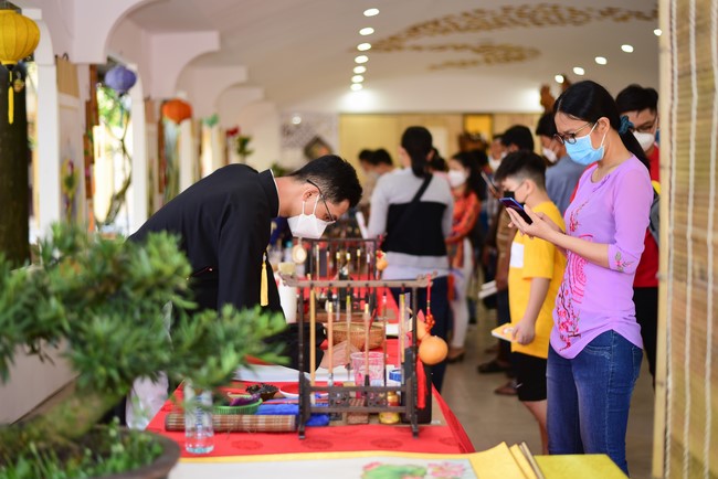 Chùm ảnh mồng một Tết Nhâm Dần